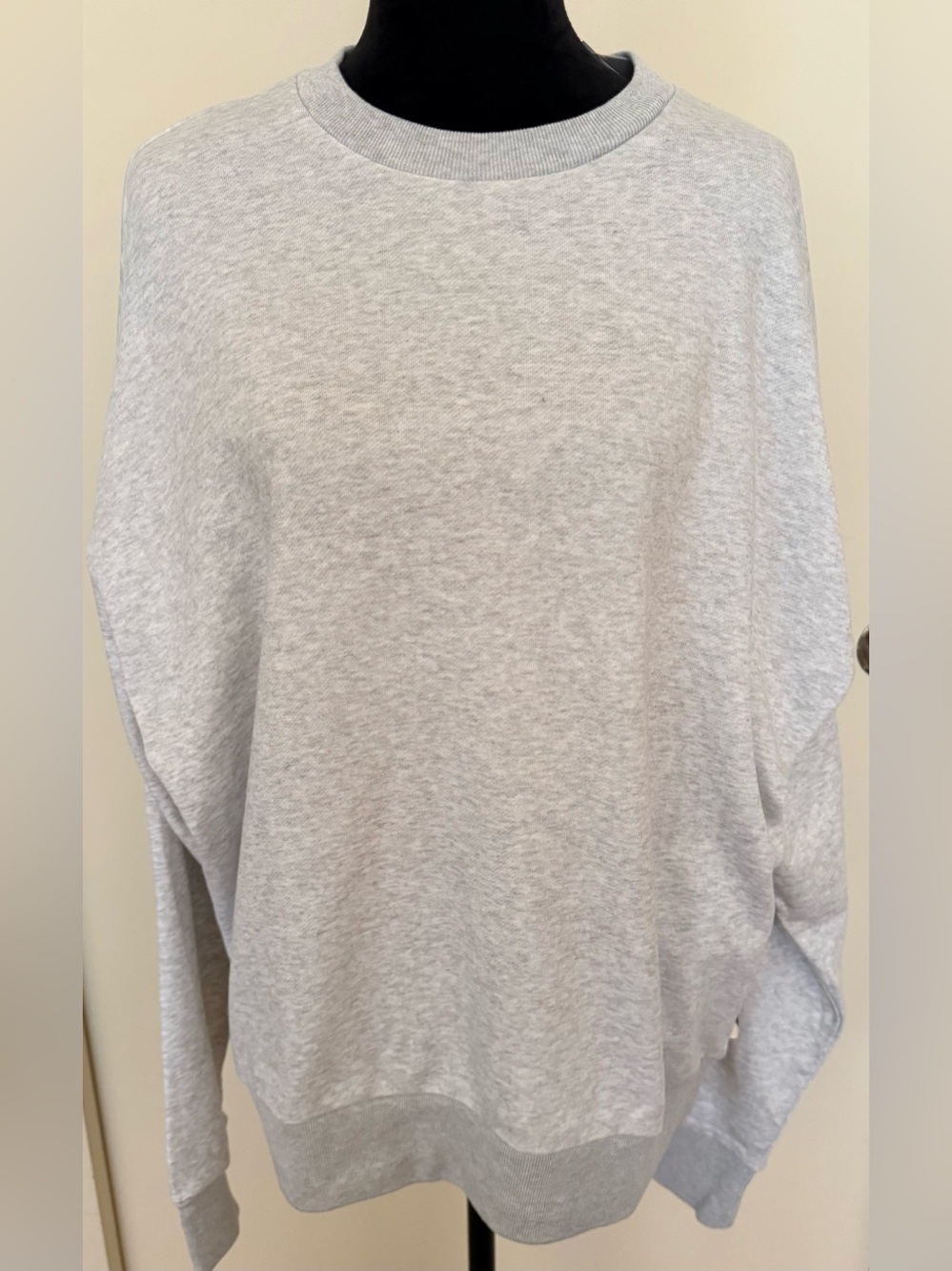 Adidas Originals Women’s Gray Crewneck Pullover Sweatshirt - Size L - NWT